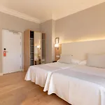 Artaza Hotel