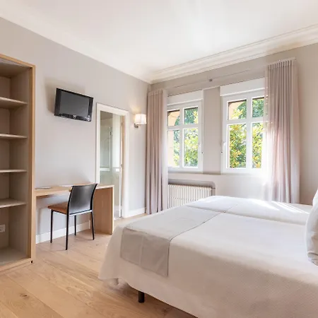 Artaza Hotel